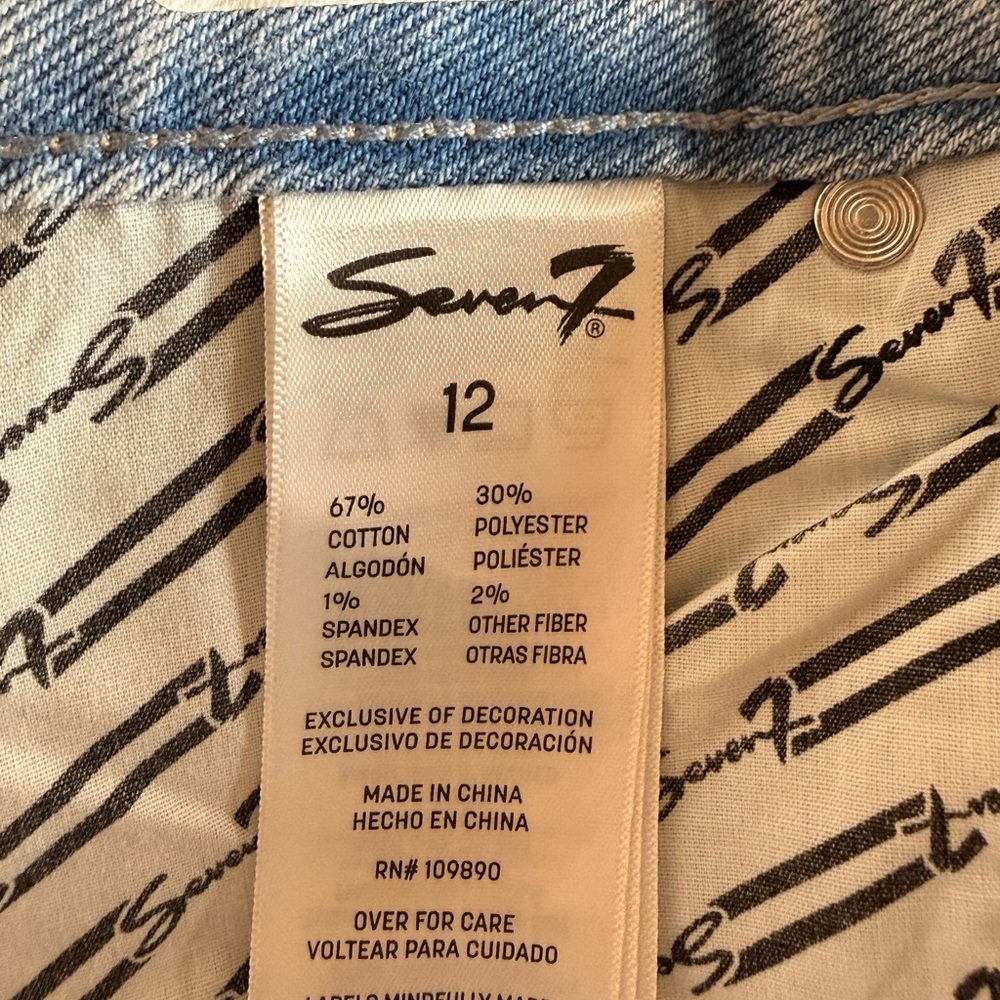 Seven7 Women's Sz 12 Sky Blue Straight Leg Jeans Distressed - Picture 15 of 16